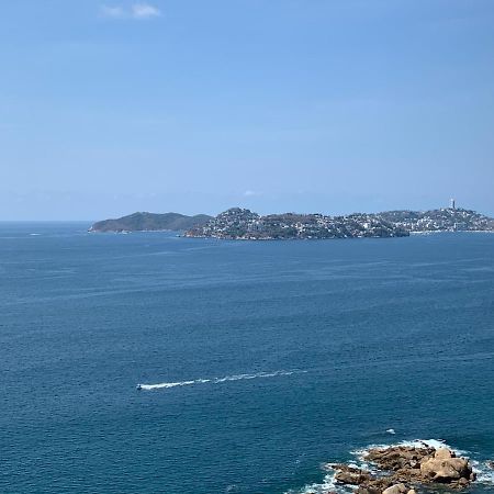 Suite Frente Al Mar En El Corazon De Acapulco Exterior photo