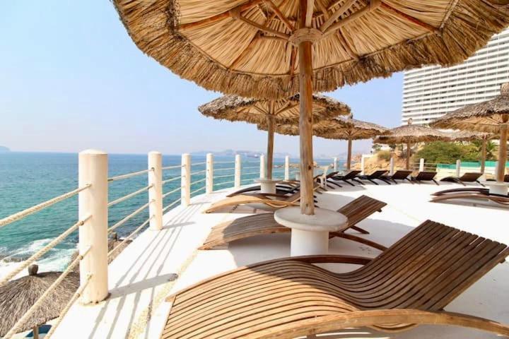 Suite Frente Al Mar En El Corazon De Acapulco Exterior photo